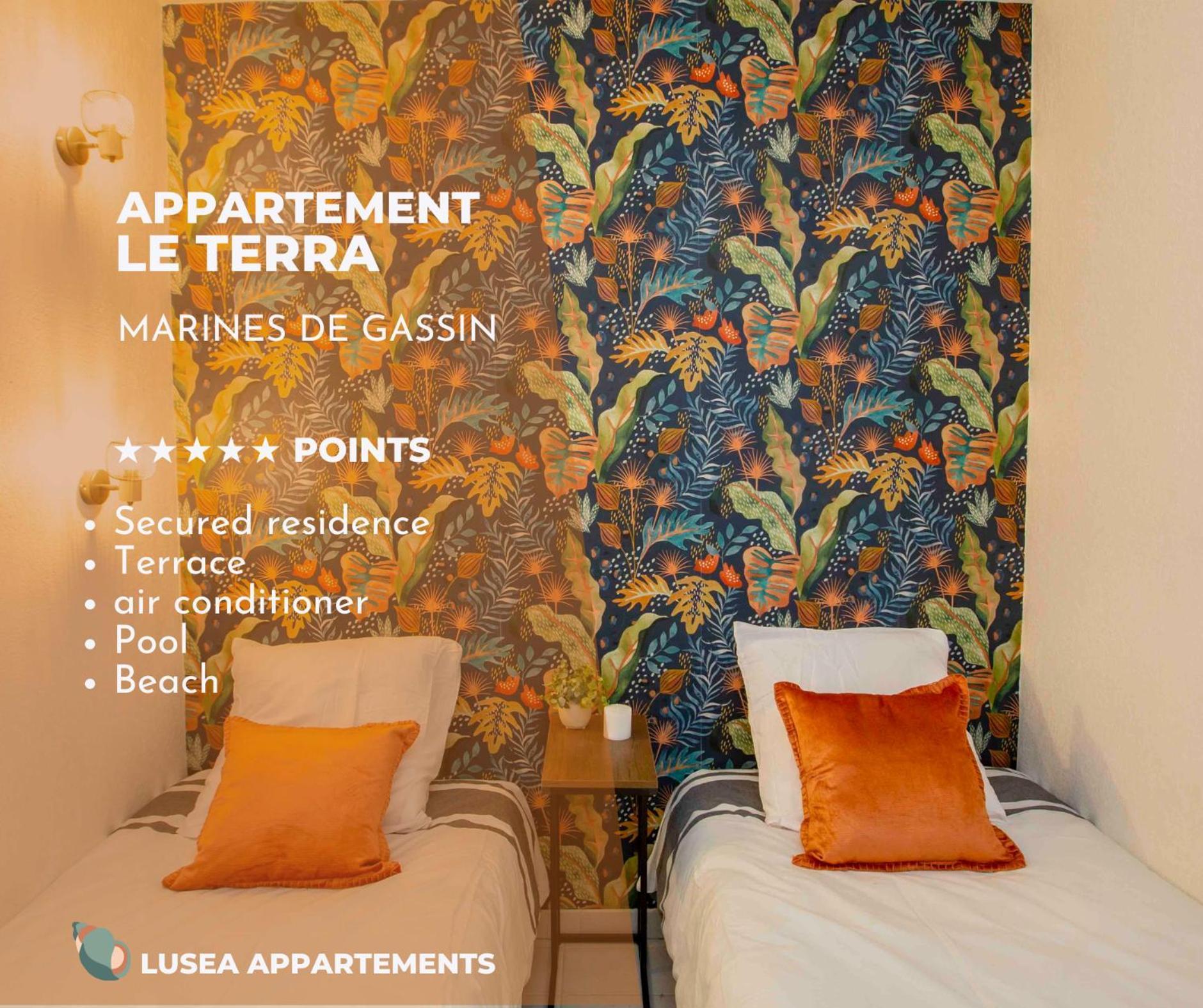 Le Ptit Terra - Piscine - Plage Gassin Luaran gambar